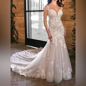 Essense of Australia White Lace Mermaid Dress with Floral Appliqué